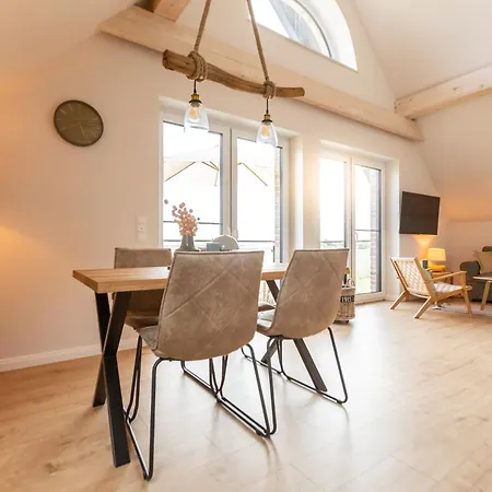 Apartment Nordseehof Brömmer Deichhus Wremen